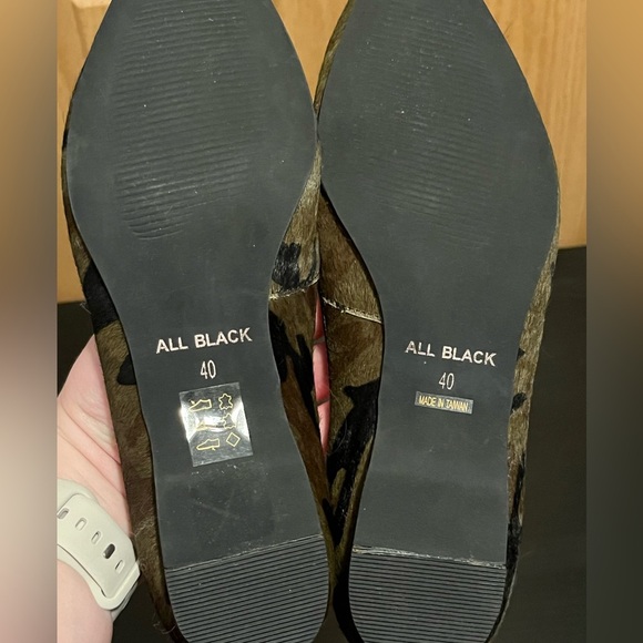 All Black Jungle Ballet Flats - Picture 12 of 14